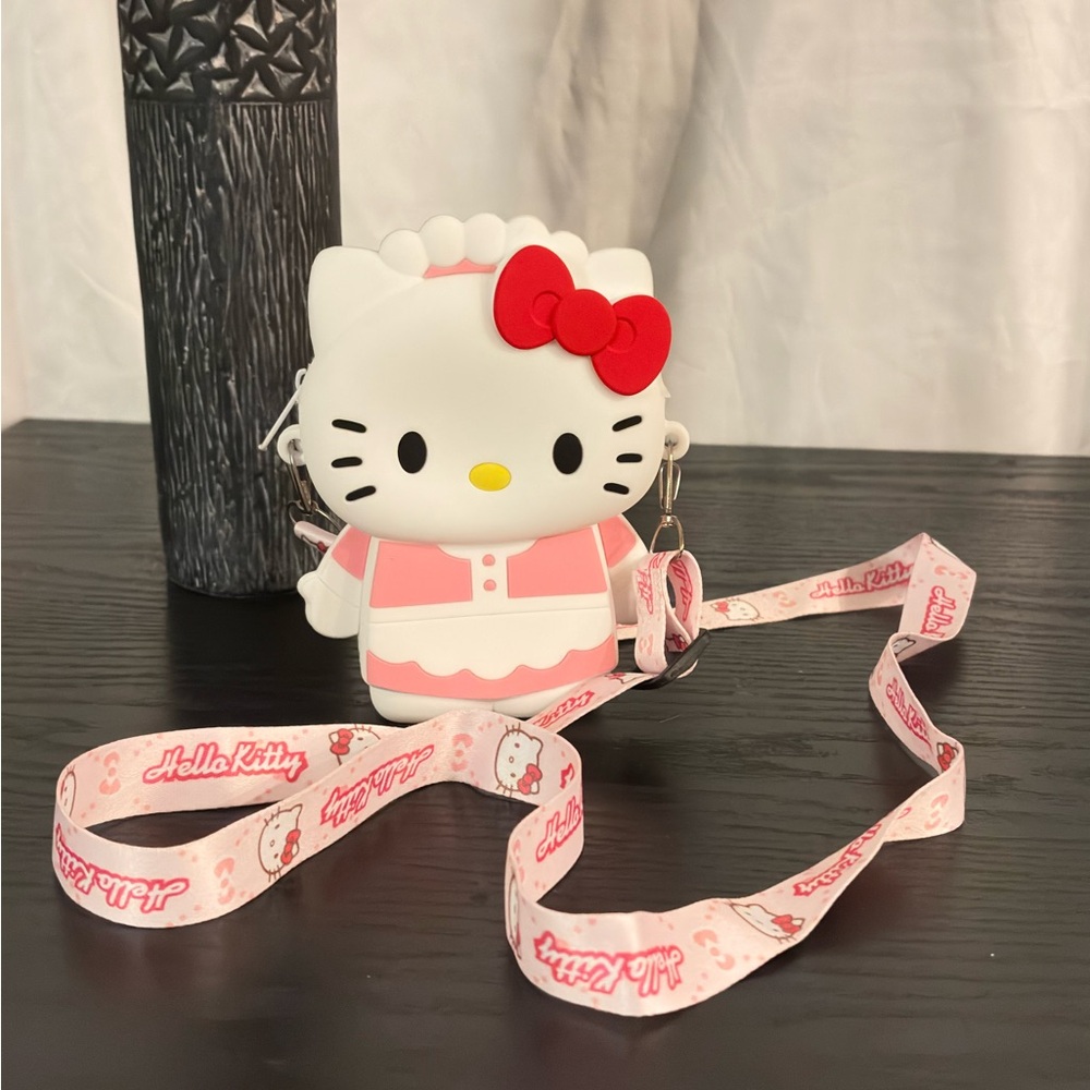 Hello Kitty Sanrio rubber Mini Shoulder Crossbody Pouch bag with lanyard NWOT.